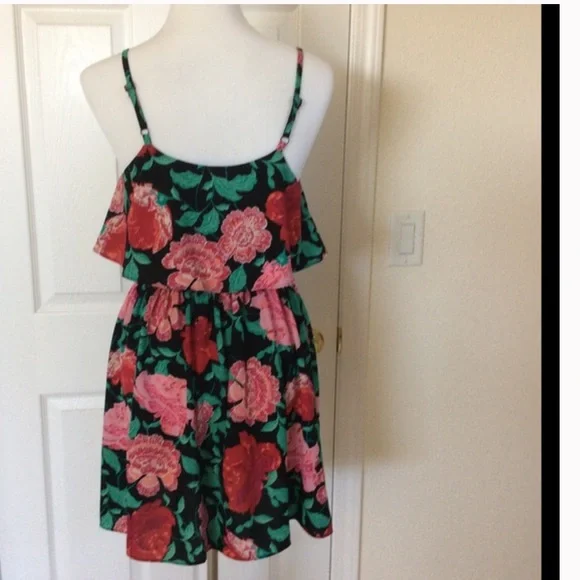 New Pink and Black Floral Dress Flounced Bodice New With Tags S - Picture 4 of 6